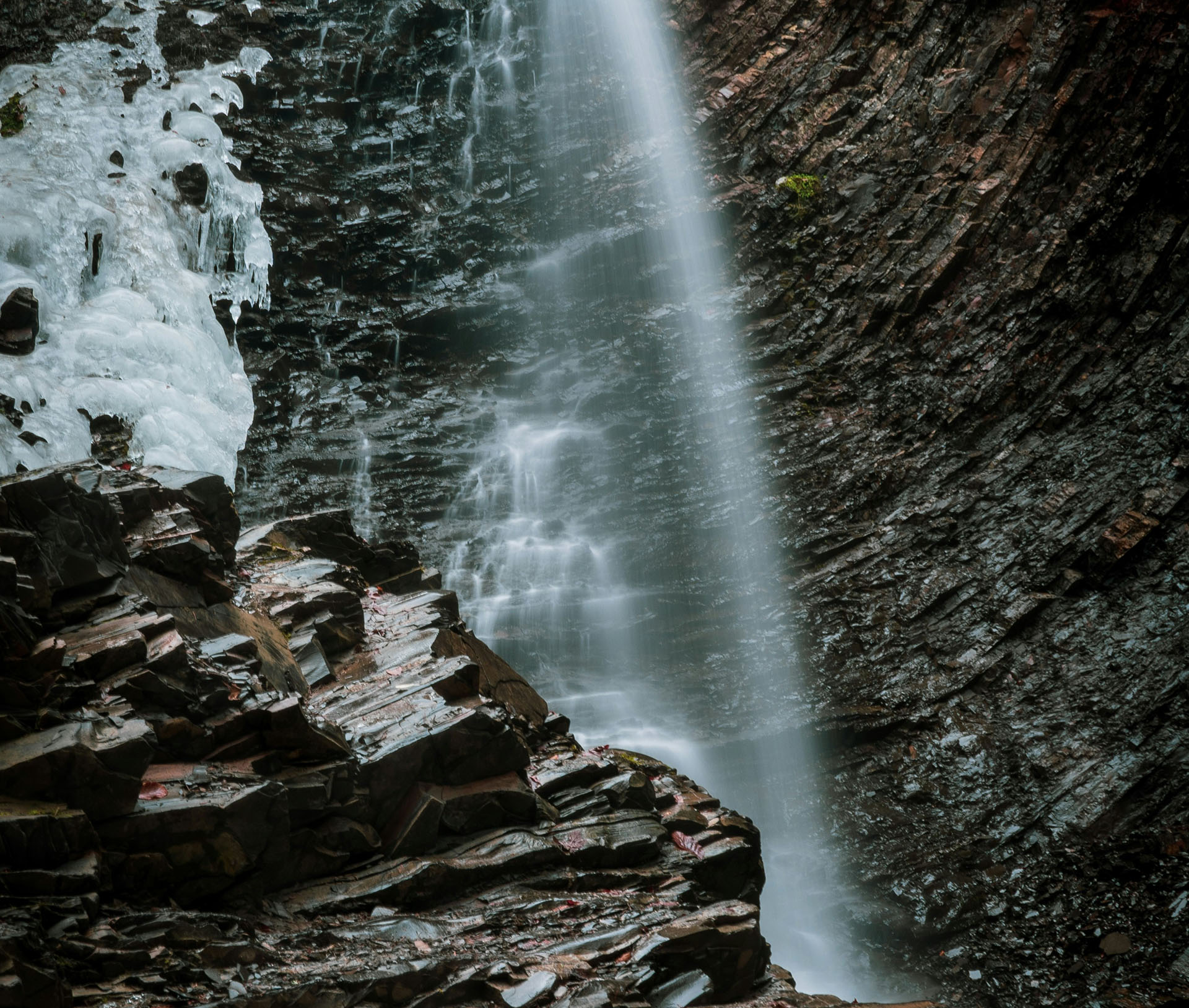 Краса Карпат: Водоспади, форель та пиво
